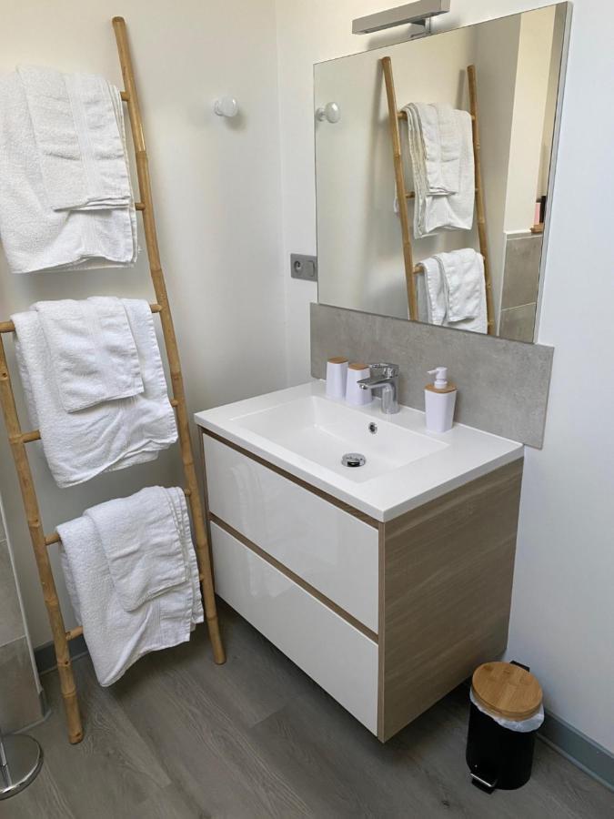 Residence Avec Un T3 Un T2 Et Un Studio En Centre Ville D Argelès-Gazost Exterior foto